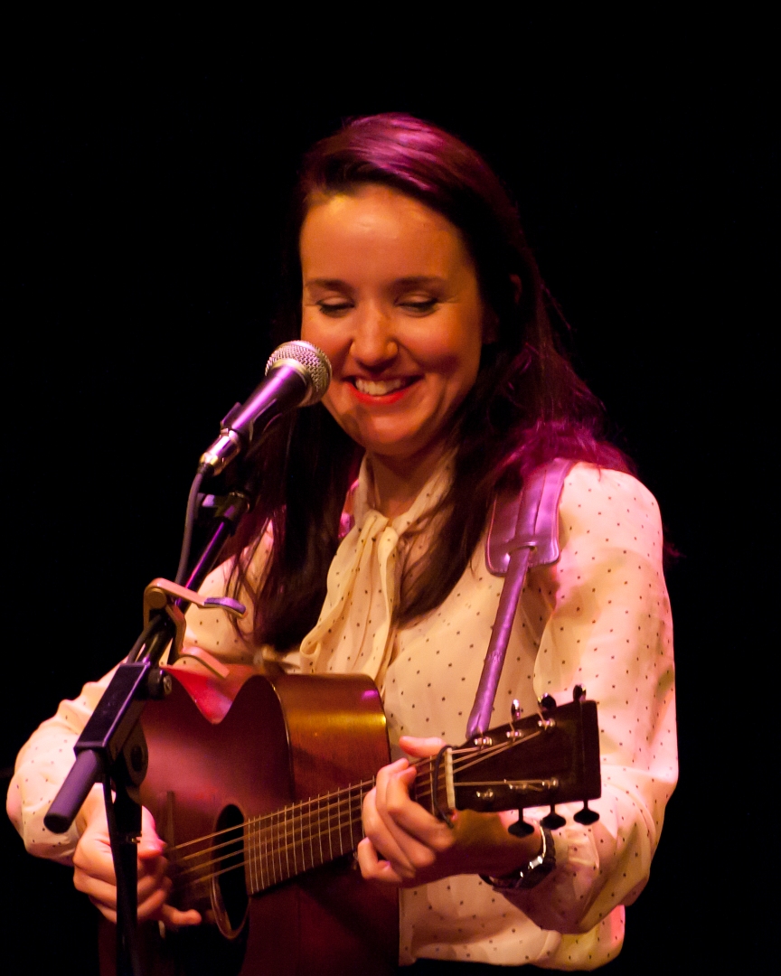 Singer-songwriter from Sweden Sarah MacDougall